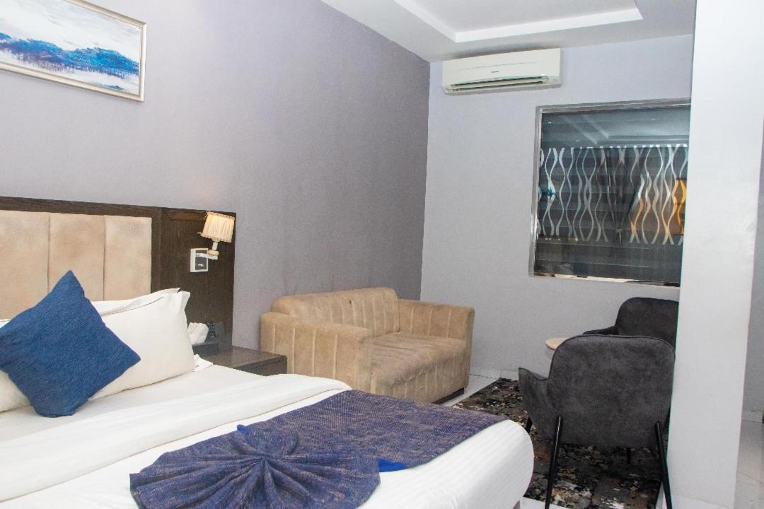 Perfecto La Villa Hotel And Suites Lagos Exterior foto