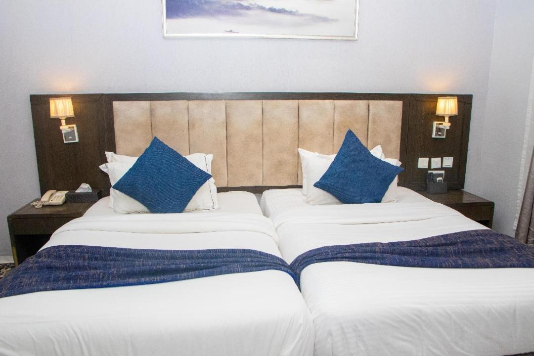 Perfecto La Villa Hotel And Suites Lagos Exterior foto