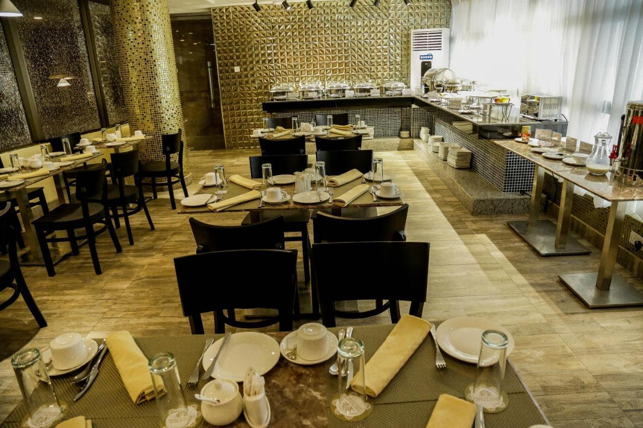 Perfecto La Villa Hotel And Suites Lagos Exterior foto