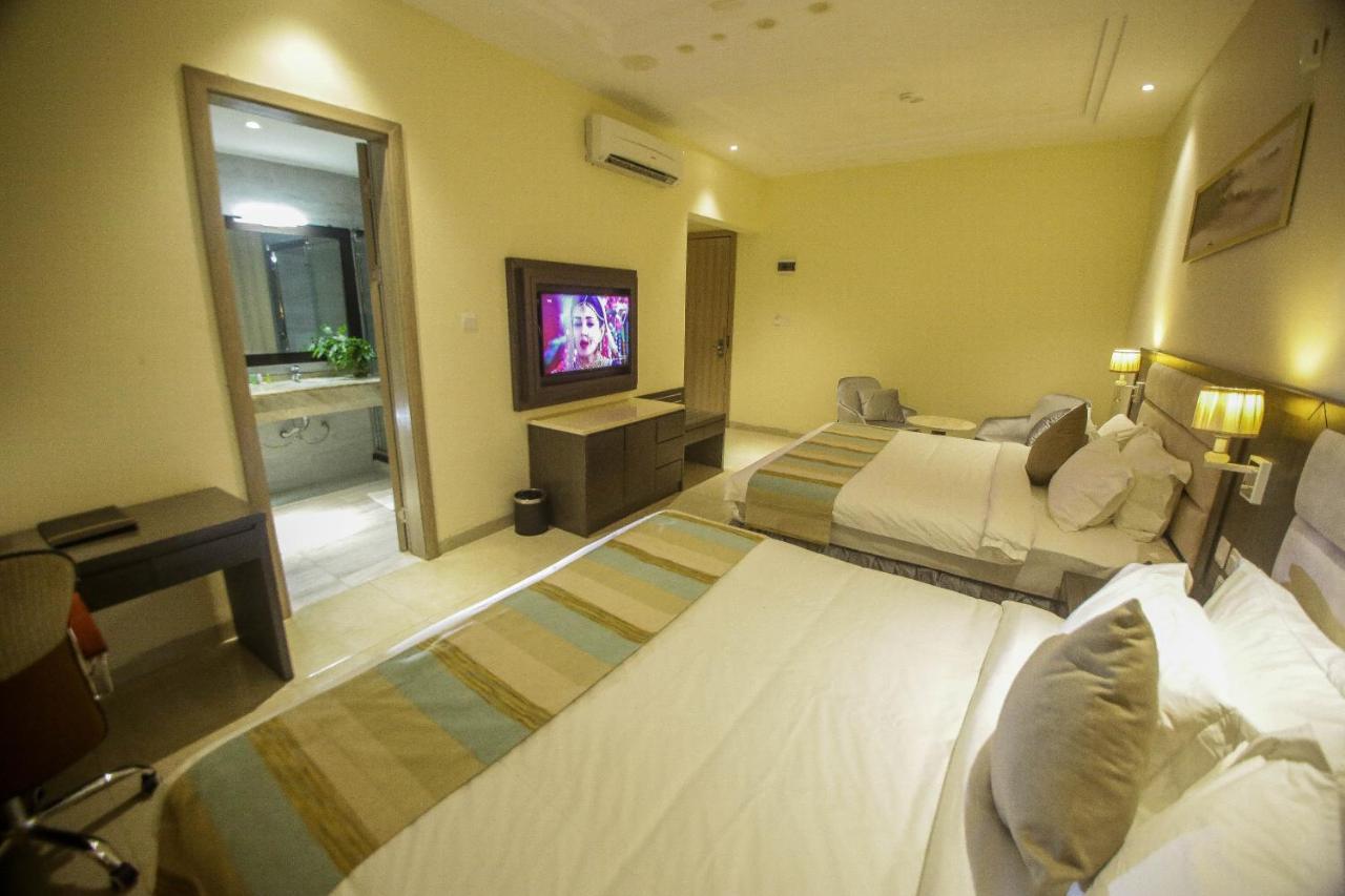 Perfecto La Villa Hotel And Suites Lagos Exterior foto