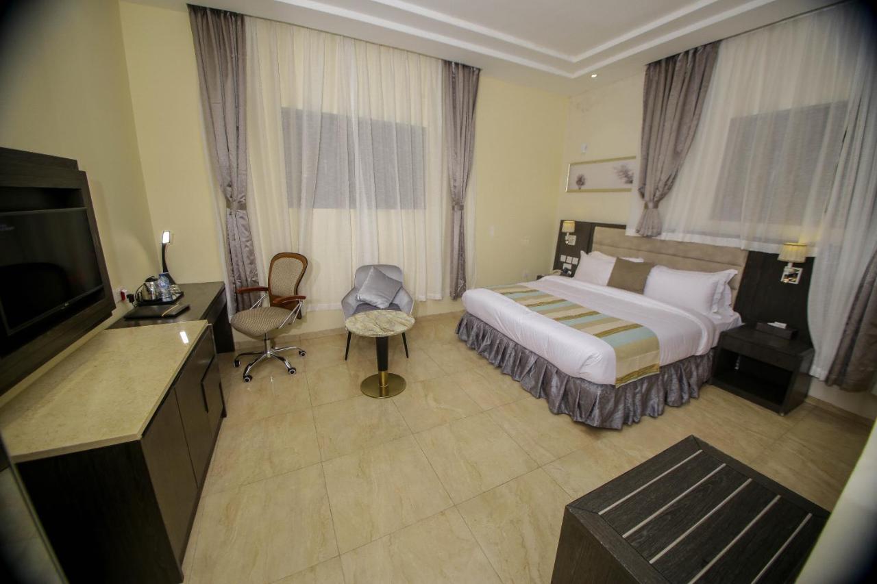 Perfecto La Villa Hotel And Suites Lagos Exterior foto